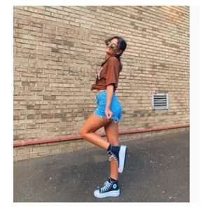 CONVERSE Chuck Taylors Platform Sneakers